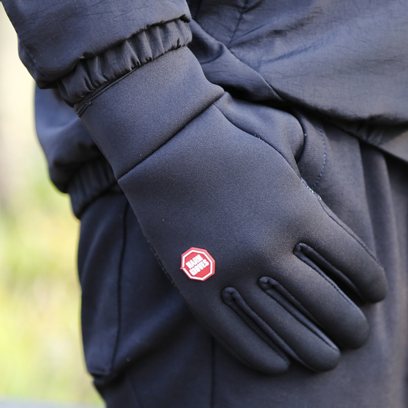 In Autumn And Winter, Warm gloves with velvet are used for cycling and skiing - Carvan Mart