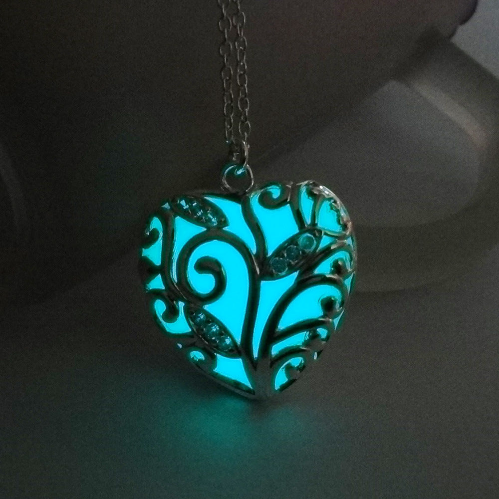 Hollow Heart-shaped Luminous Necklace - Carvan Mart