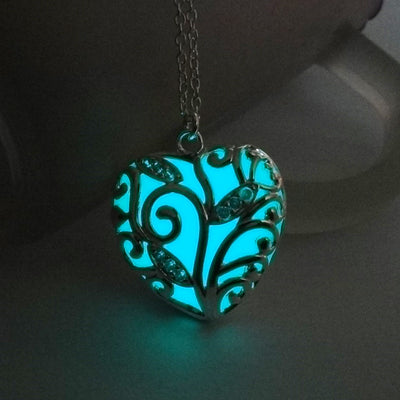 Hollow Heart-shaped Luminous Necklace - Carvan Mart