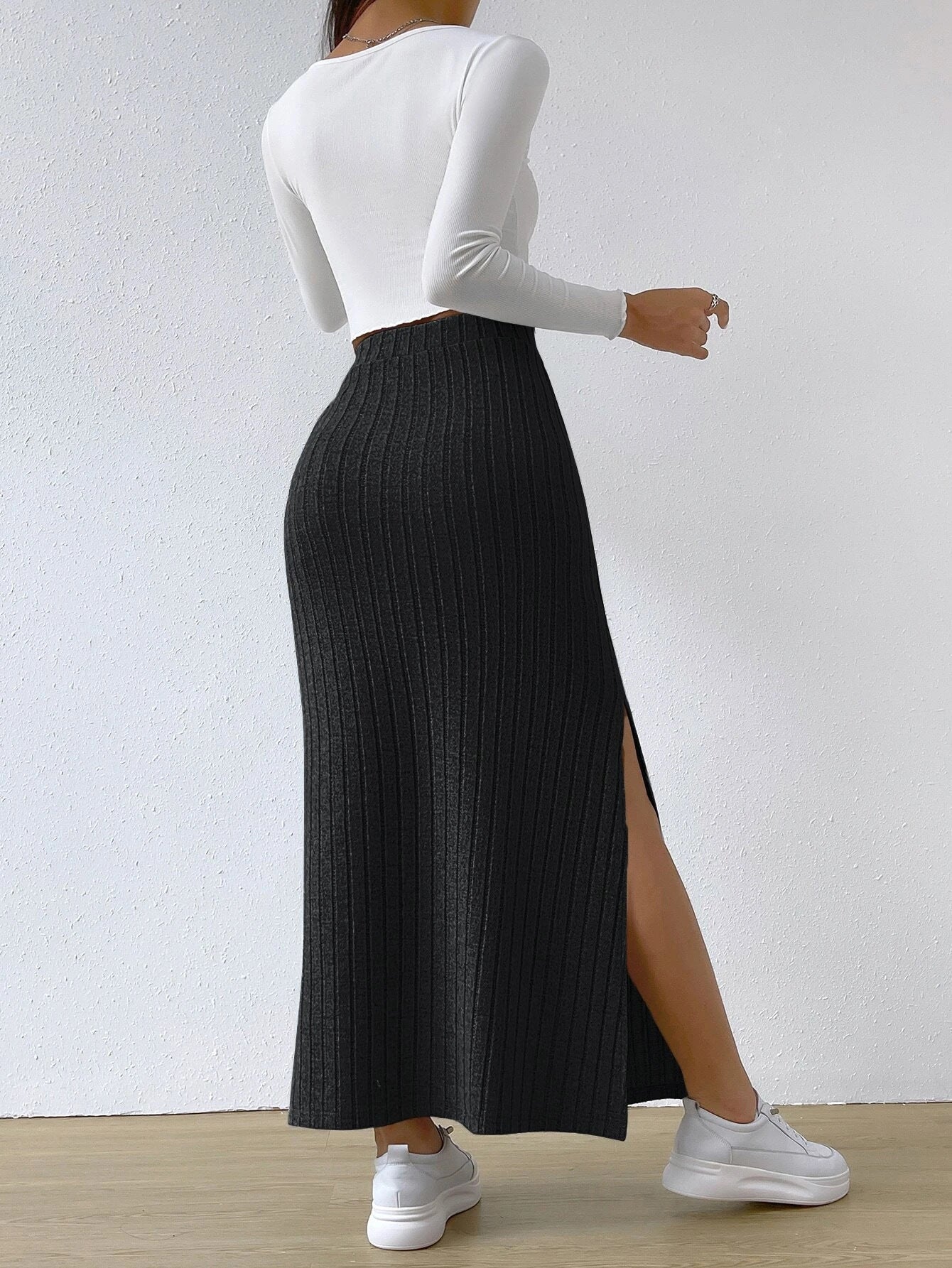 Women's Spring Long Skirt High Waist Side Slit Slim Fit Knitted Skirt