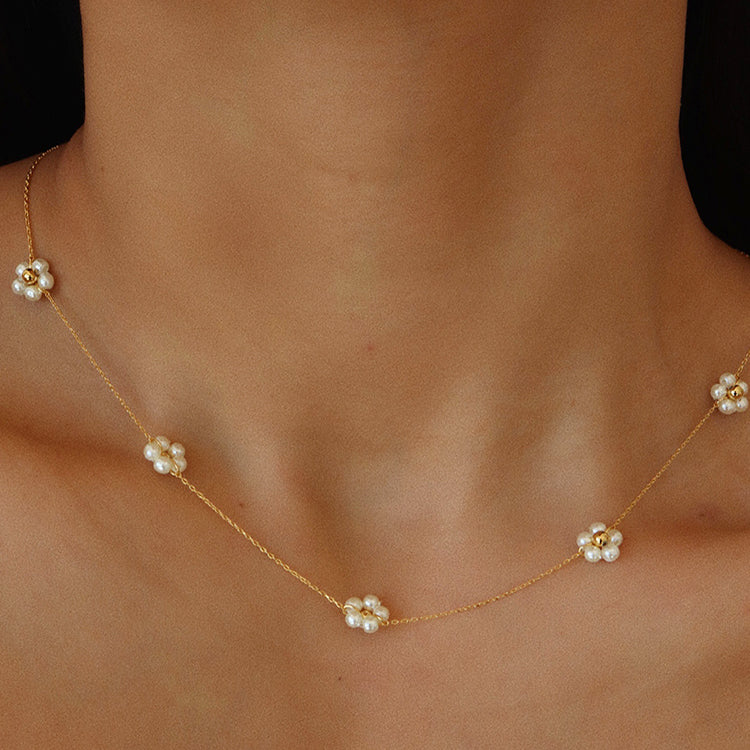 Simple Pearls Flower Necklace - Gold - Necklaces - Carvan Mart