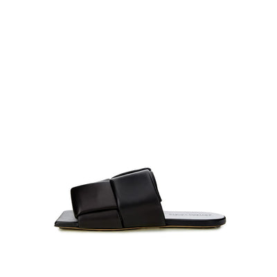 Bottega Veneta Elegant Black Leather Sandals - - - Bottega Veneta