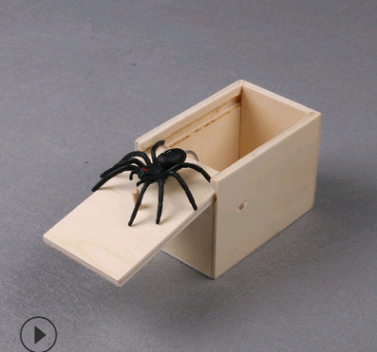 Surprise Spider Box Prank Spider Wooden Scare Box Trick Play Gift - Black Spider - Gift - Carvan Mart