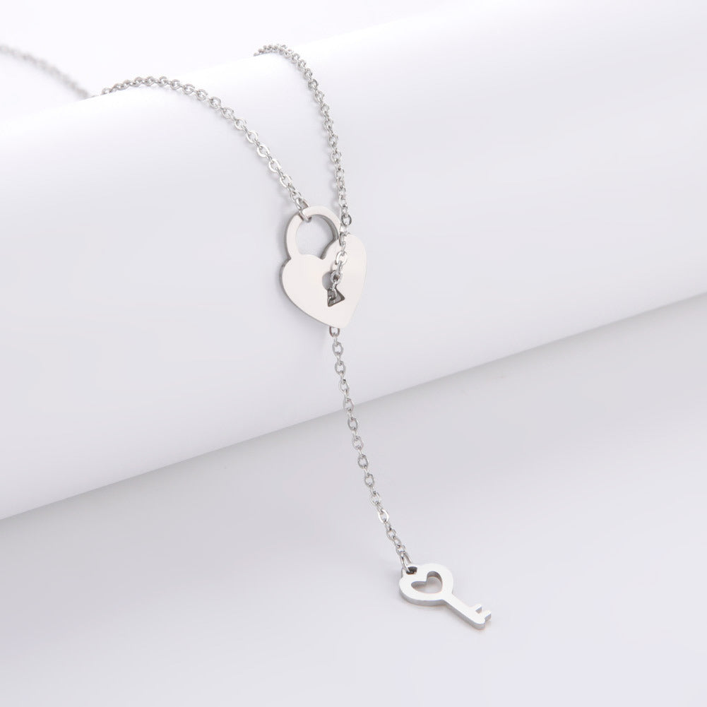 Fashion Love Pendant Stainless Steel Necklace - Silver 2 - Necklaces - Carvan Mart