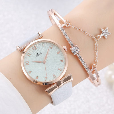 Watch Female Student New Watch Set Fashion Literal Drainage Product Bracelet Set Watch - Carvan Mart