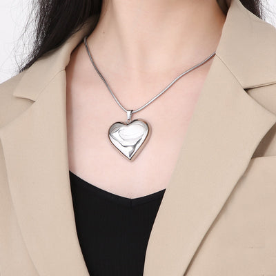 Gold Sliver Hollow Heart-shaped Necklace Ins Versatile Personalized Love Necklace - Steel With Chain - Necklaces - Carvan Mart