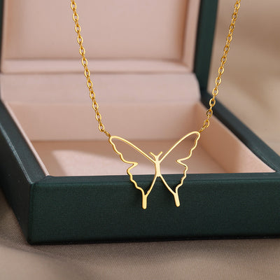 Women's Fashionable Elegant Hollow Butterfly Wings Pendant Necklace - Carvan Mart