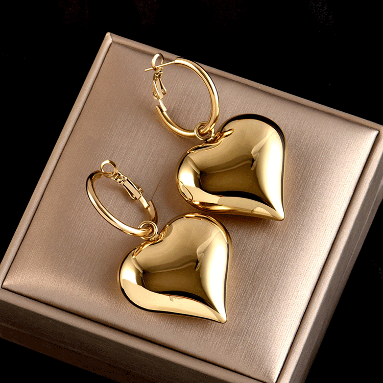 Exaggerated And Personalized Gold Love Heart Earrings Korean Style - Carvan Mart