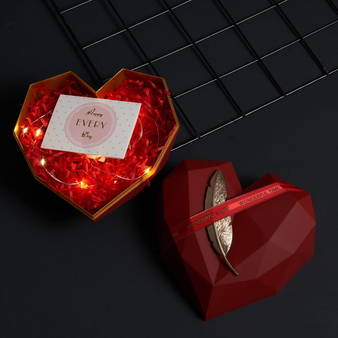 Christmas Heart-shaped Gift Box - Red 18X18X12cm - Gift - Carvan Mart