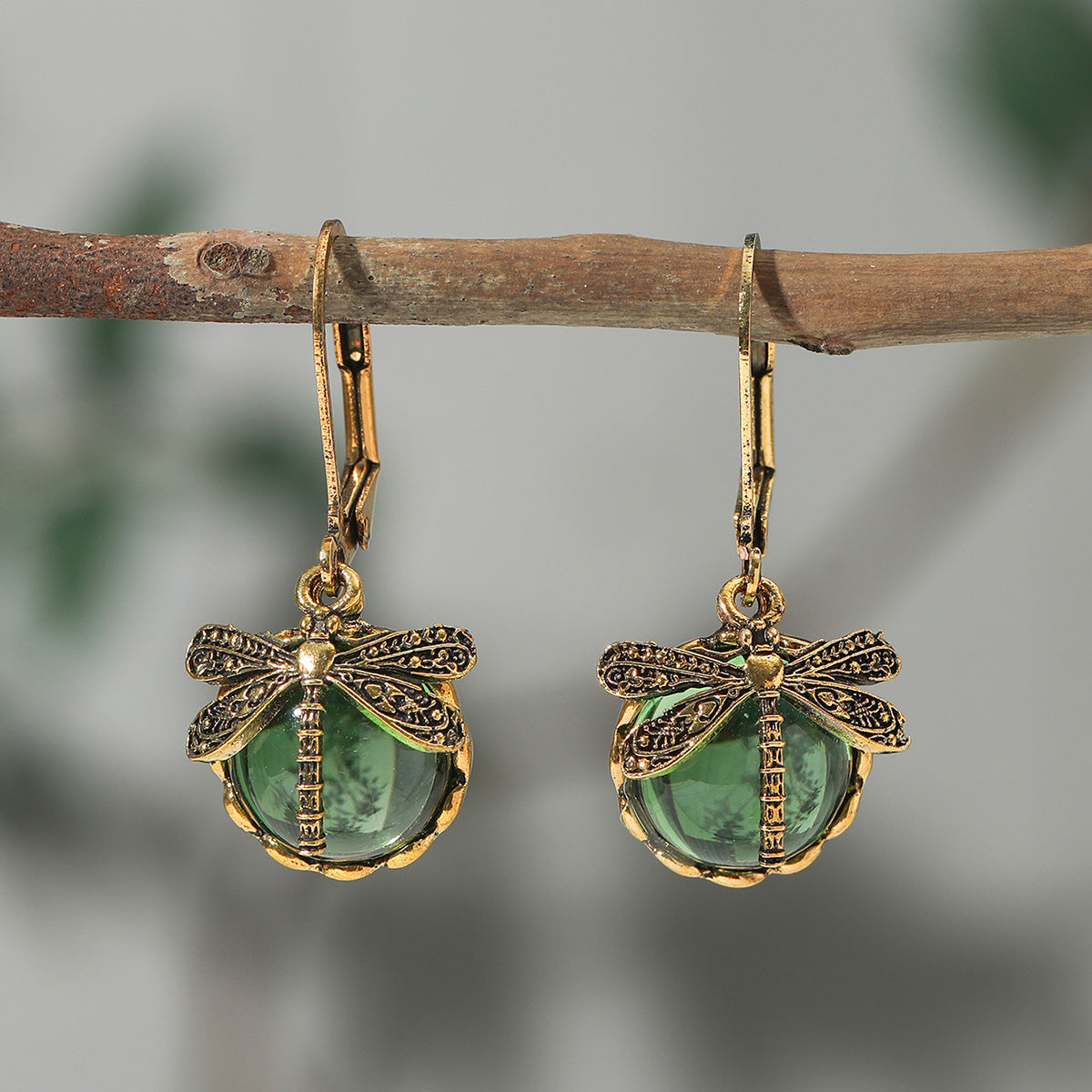 Creative Retro Dragonfly Elegant Swarovski Crystal Earrings - Grass Green - Earrings - Carvan Mart