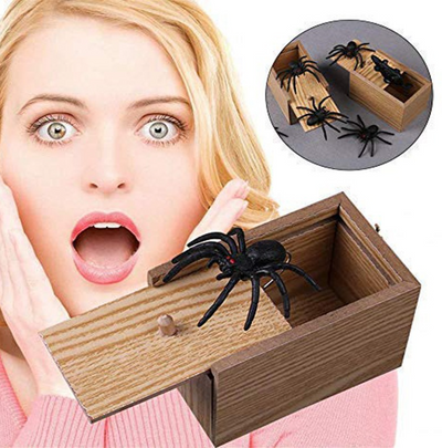 Surprise Spider Box Prank Spider Wooden Scare Box Trick Play Gift - - Gift - Carvan Mart