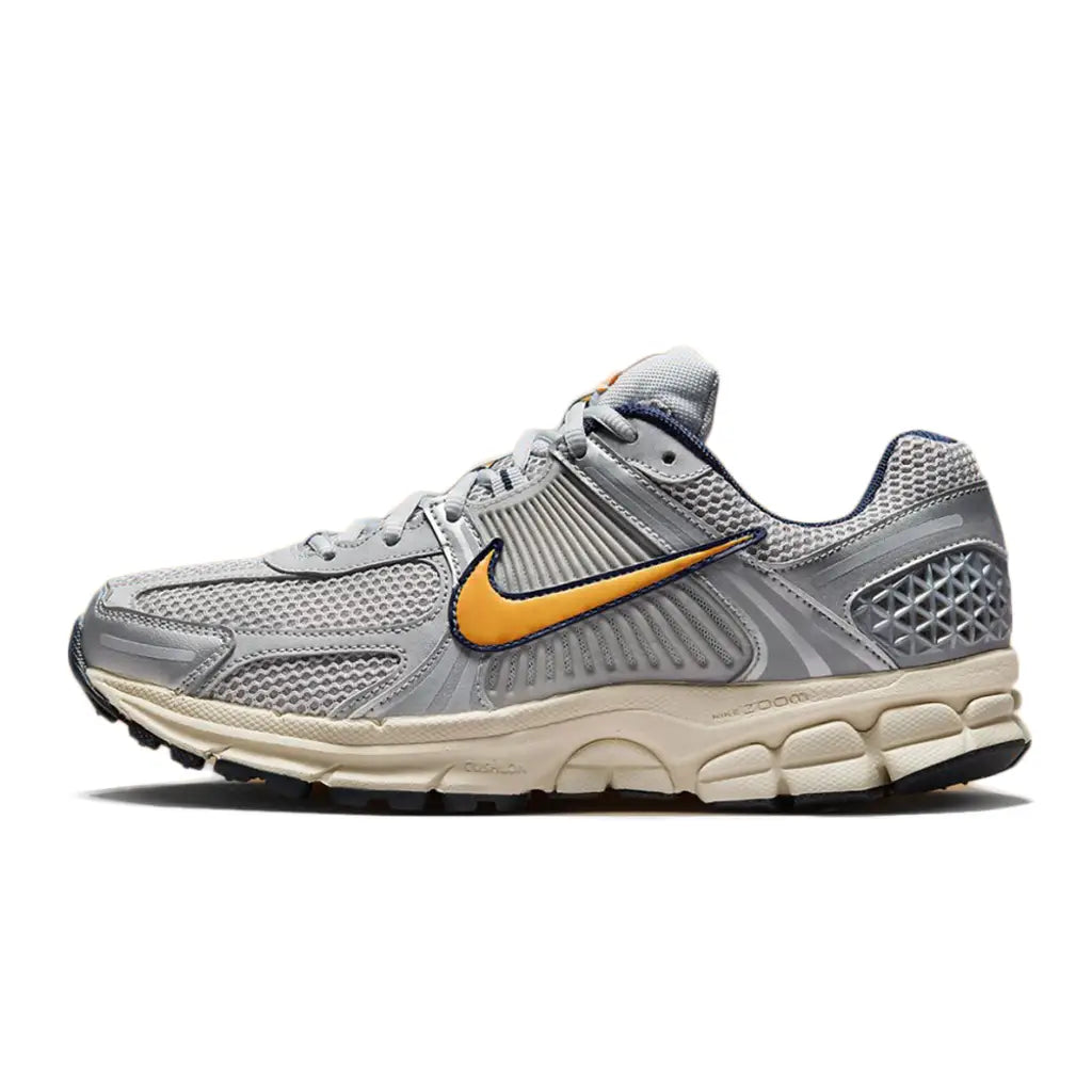 Nike Zoom Vomero 5 Shoes